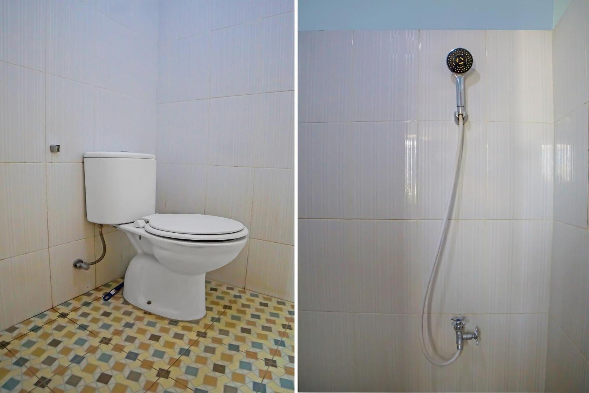 Oyo 92235 Guesthouse Rantang Medan Exterior foto
