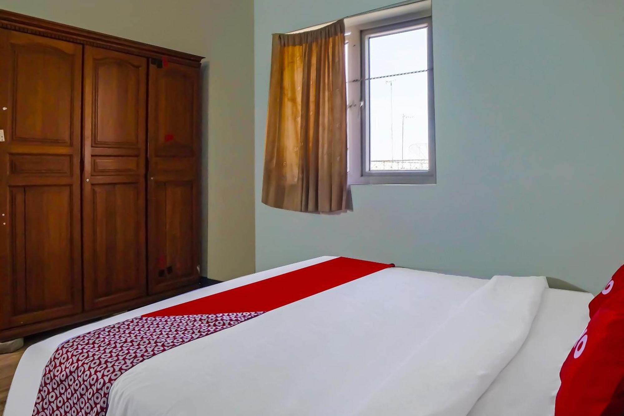 Oyo 92235 Guesthouse Rantang Medan Exterior foto
