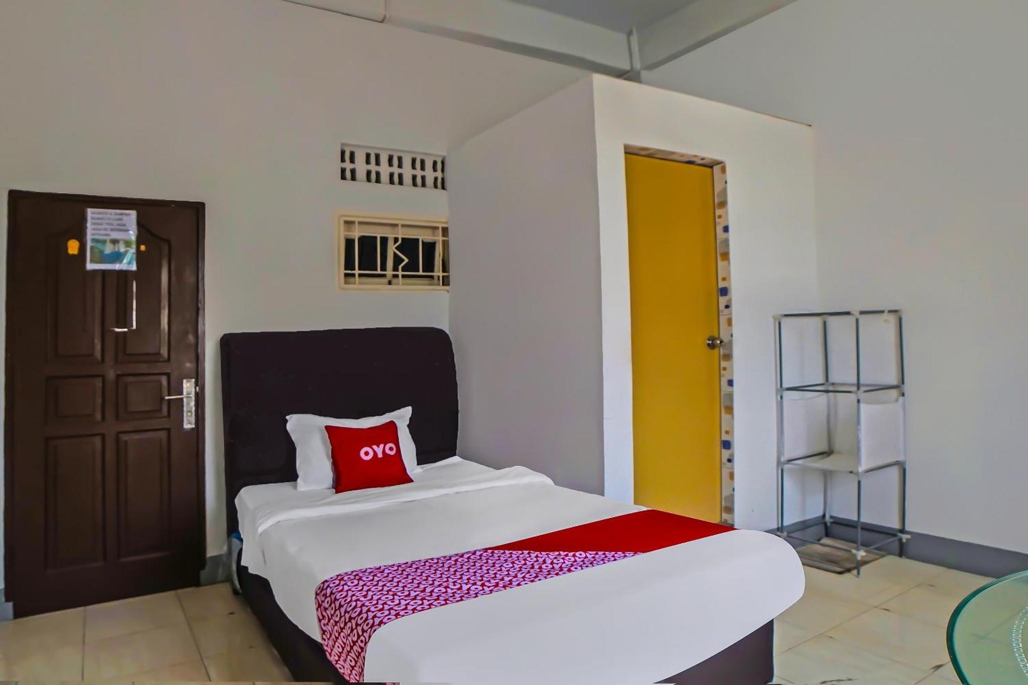 Oyo 92235 Guesthouse Rantang Medan Exterior foto