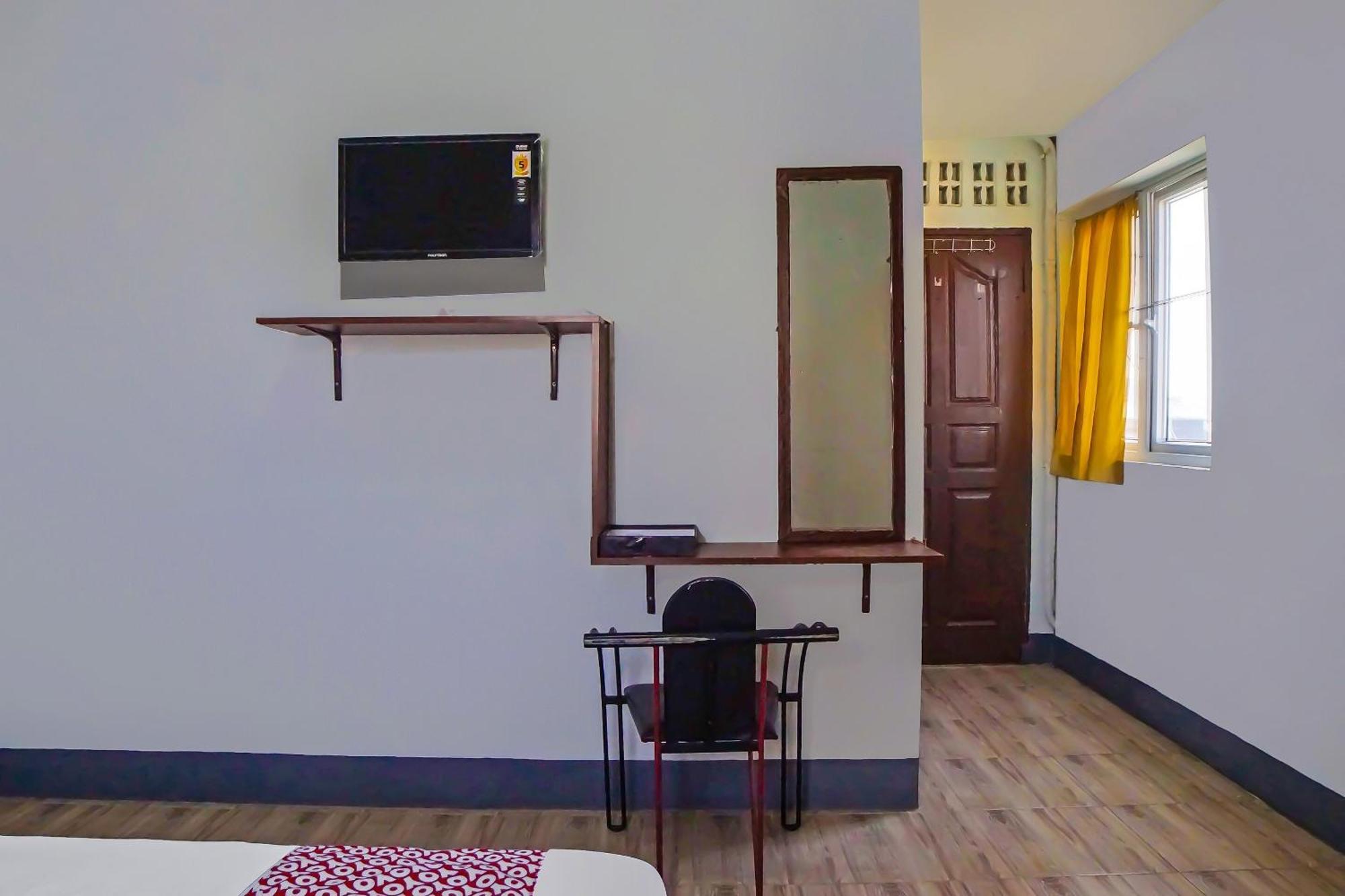 Oyo 92235 Guesthouse Rantang Medan Exterior foto