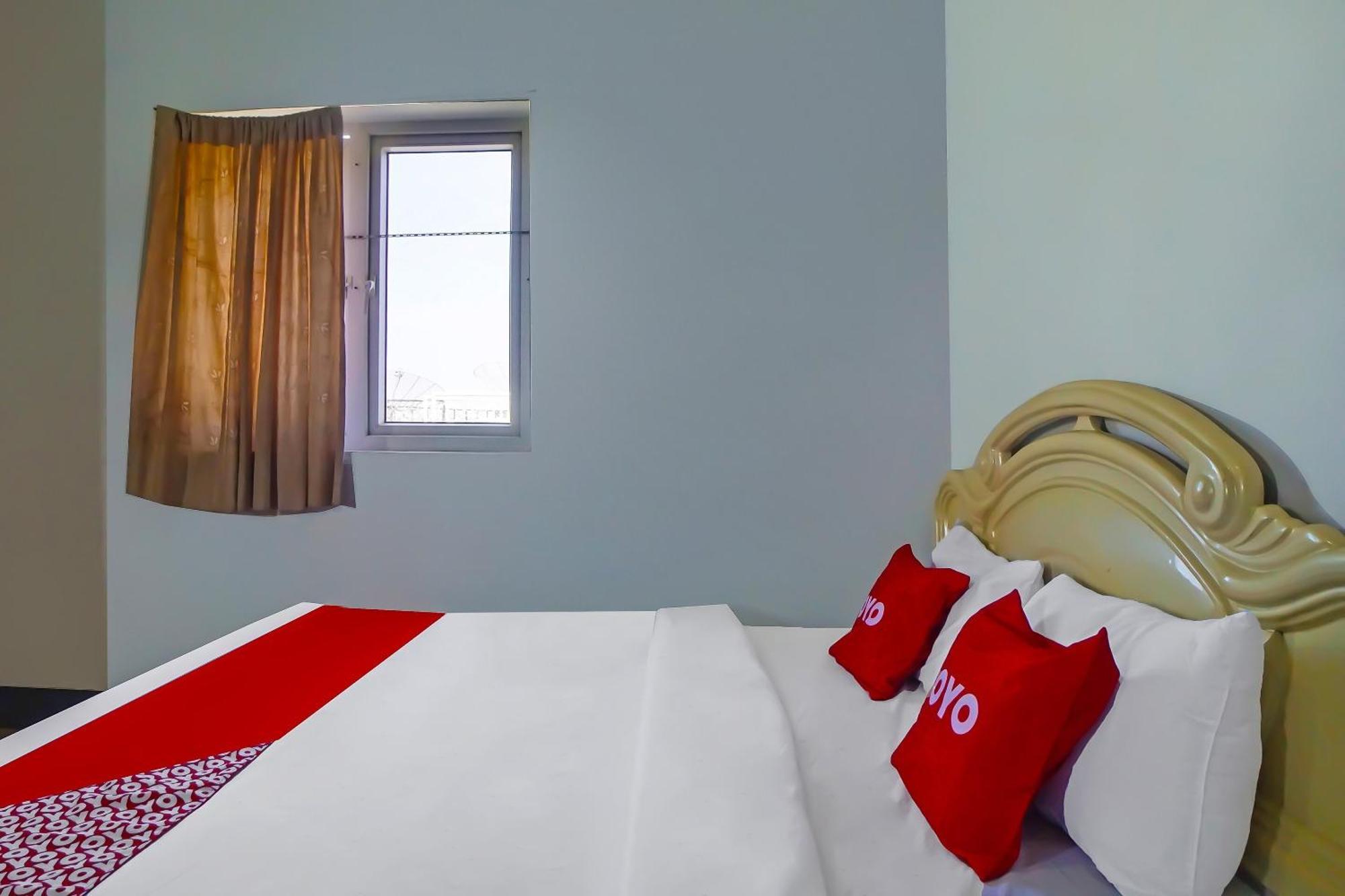 Oyo 92235 Guesthouse Rantang Medan Exterior foto